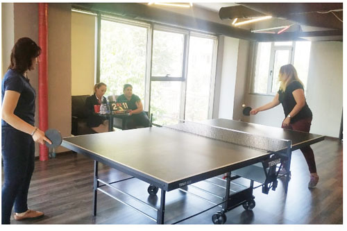 Xanım jurnalistlər arasında stolüstü tennis yarışı keçirilib - Fotolar