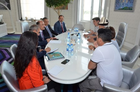 Mədəniyyət naziri Qırğızıstan nümayəndə heyətini qəbul edib Mədəniyyət naziri Qırğızıstan nümayəndə heyətini qəbul edib