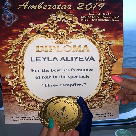 “Günay” teatr-studiyasının “AMBERSTAR 2019” uğuru