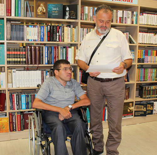 Samir İmanov 4-cü kitabını təqdim etdi (FOTOLAR) Samir İmanov 4-cü kitabını təqdim etdi (FOTOLAR)