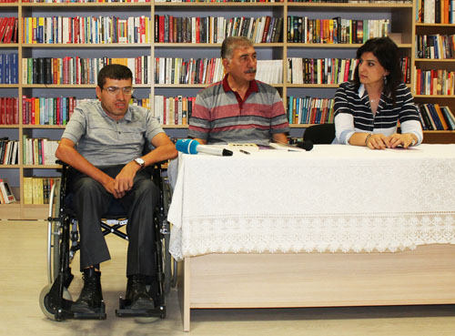 Samir İmanov 4-cü kitabını təqdim etdi (FOTOLAR) Samir İmanov 4-cü kitabını təqdim etdi (FOTOLAR)