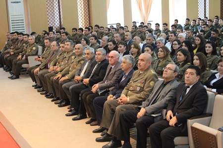 FHN-in Akademiyasında Xalq yazıçısı Anarla görüş FHN-in Akademiyasında Xalq yazıçısı Anarla görüş