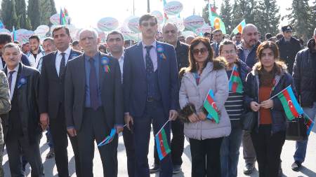 Ön cəbhədə “Bayraq yürüşü” keçirildi - Fotolar Ön cəbhədə “Bayraq yürüşü” keçirildi - Fotolar