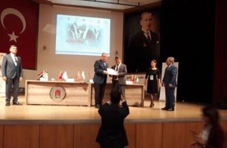 Azərbaycanlı alim Türkiyədə erməni yalanlarını ifşa etdi