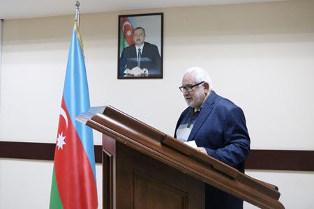 Qorxmaz Quliyevin yeni tərcümə kitabının təqdimatı keçirilib Qorxmaz Quliyevin yeni tərcümə kitabının təqdimatı keçirilib