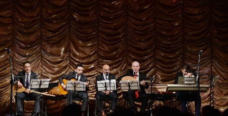 Bakıda Türkiyəyə həsr olunan şeir gecəsi keçirilib - Fotolar Bakıda Türkiyəyə həsr olunan şeir gecəsi keçirilib - Fotolar