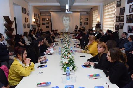 "Ülvi Bünyadzadə - 50" ədəbi müsabiqəsinin qalibləri mükafatlandırıldı - Fotolar