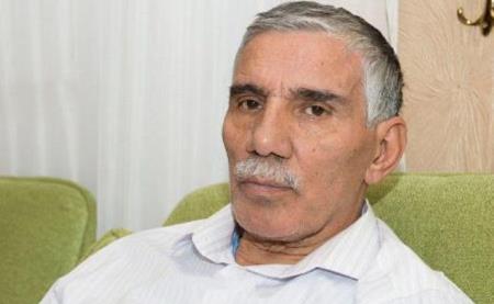 Sevgi adlı şaha qurban - Zəlimxan Yaqubun şeirləri Sevgi adlı şaha qurban - Zəlimxan Yaqubun şeirləri