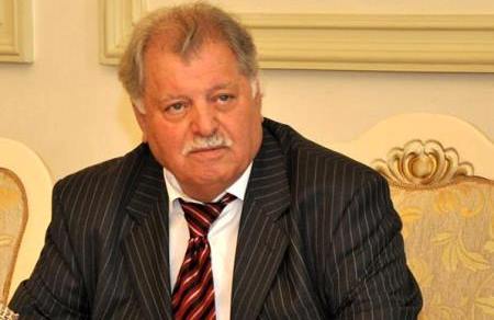 Mədəniyyətimizin və ədəbiyyatımızın yorulmaz tədqiqatçısı Mədəniyyətimizin və ədəbiyyatımızın yorulmaz tədqiqatçısı