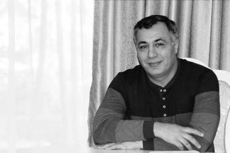 Sərhədləri aşan şair - Əsəd Cahangir yazır