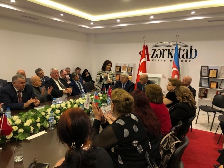 Türkiyədə yaşayan Azərbaycan türklərinin ikinci qurultayı keçirilib Türkiyədə yaşayan Azərbaycan türklərinin ikinci qurultayı keçirilib