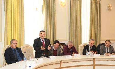 Bəxtiyar Vahabzadə haqqında xüsusi nəşrin təqdimatı oldu - Fotolar Bəxtiyar Vahabzadə haqqında xüsusi nəşrin təqdimatı oldu - Fotolar