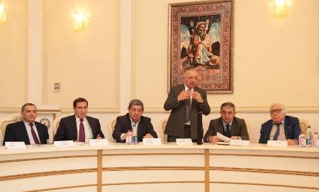 Bəxtiyar Vahabzadə haqqında xüsusi nəşrin təqdimatı oldu - Fotolar Bəxtiyar Vahabzadə haqqında xüsusi nəşrin təqdimatı oldu - Fotolar