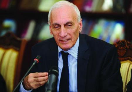 Torpaq həsrətli poetik sətirlər... Torpaq həsrətli poetik sətirlər...