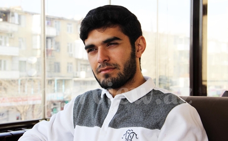 Rəvan Cavidin yeni kitabı işıq üzü gördü