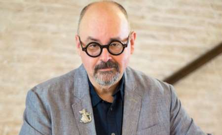 Unudulmuş kitablar və qırıq talelər məzarlığı