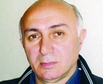 Ovcunda saxlayıb Ayın əksini - Aleksandr Ananiçevin şeirləri