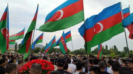 Azərbaycan şəhidləri ilə vidalaşdı - FOTOLAR