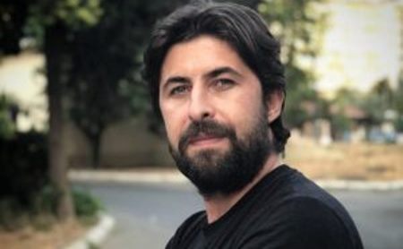 Atamın əlləri - Yeni hekayə Atamın əlləri - Yeni hekayə