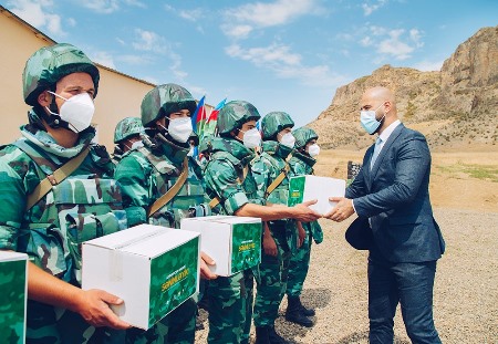 “Azərbaycan əsgəri, səninləyik” sosial aksiyası - Fotolar “Azərbaycan əsgəri, səninləyik” sosial aksiyası - Fotolar