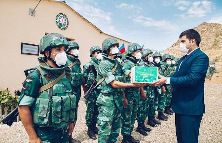 “Azərbaycan əsgəri, səninləyik” sosial aksiyası - Fotolar “Azərbaycan əsgəri, səninləyik” sosial aksiyası - Fotolar