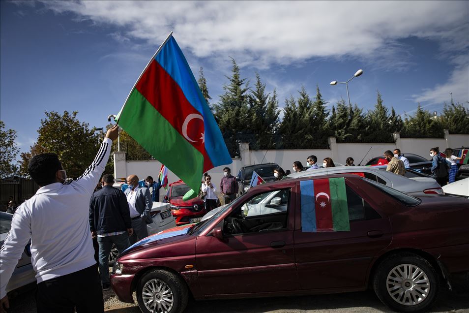 Ankaradan Azərbaycan ordusuna dəstək- Avtoyürüş keçirildi - VİDEO Ankaradan Azərbaycan ordusuna dəstək- Avtoyürüş keçirildi - VİDEO
