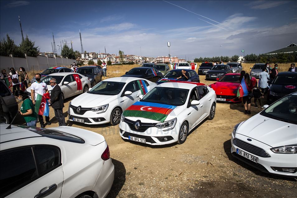 Ankaradan Azərbaycan ordusuna dəstək- Avtoyürüş keçirildi - VİDEO Ankaradan Azərbaycan ordusuna dəstək- Avtoyürüş keçirildi - VİDEO