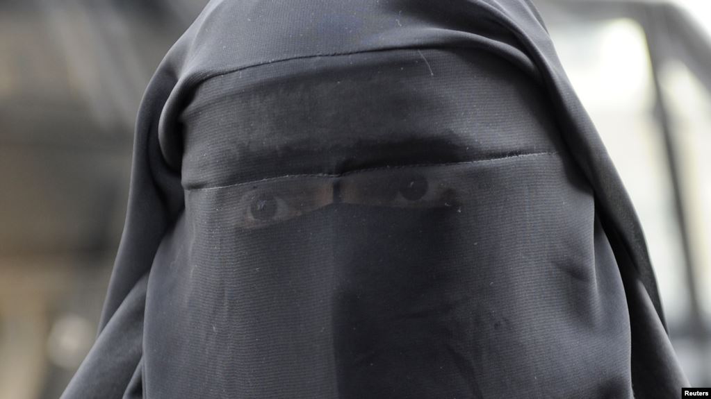 Maska taxmaqla burkanın fərqi