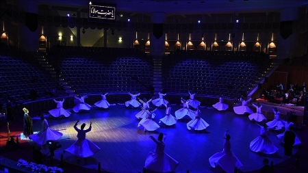 Türkiyədə Mövlanəni anma mərasimləri keçirilir