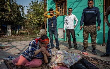 Bərdə terroruna aid şəkil "ilin fotosu" seçildi - Fotolar