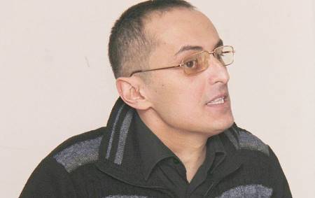 Alpay Azərin ilk romanı çap olundu - Foto Alpay Azərin ilk romanı çap olundu - Foto