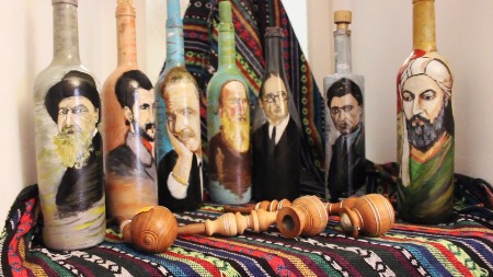 Gənc rəssam: "Bu sənətə gəlməyimin səbəbkarı odur" (Müsahibə)