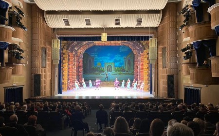 “Yeddi gözəl” Moskva səhnəsində