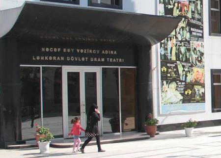 Lənkəran teatrı soyqırımın ildönümünə kompozisiya hazırlayıb