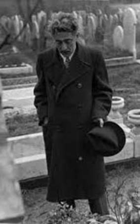 Dünyanı düşünən bir şair olmaq - Aslan Salmansoy Səməd Vurğundan yazır..