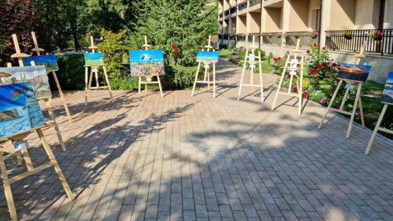 Şuşada gənc rəssamın sərgisi açılıb Şuşada gənc rəssamın sərgisi açılıb