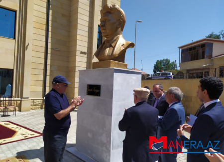 Gədəbəydə Səməd Vurğunun büstünün açılışı olub (FOTOLAR)