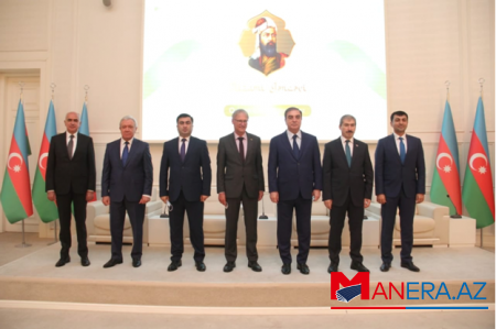 Nizami irsinin tanıdılmasına və təbliğinə əvəzsiz töhfə