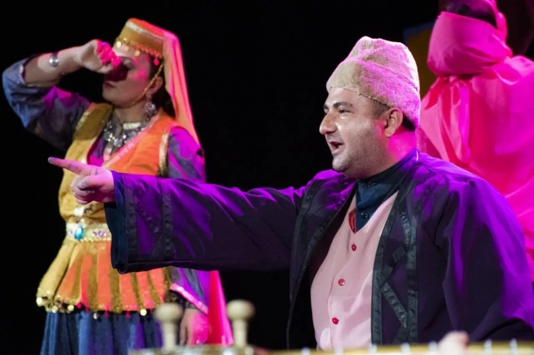 Yeni yaradılan teatrın ilk premyerası olub Yeni yaradılan teatrın ilk premyerası olub