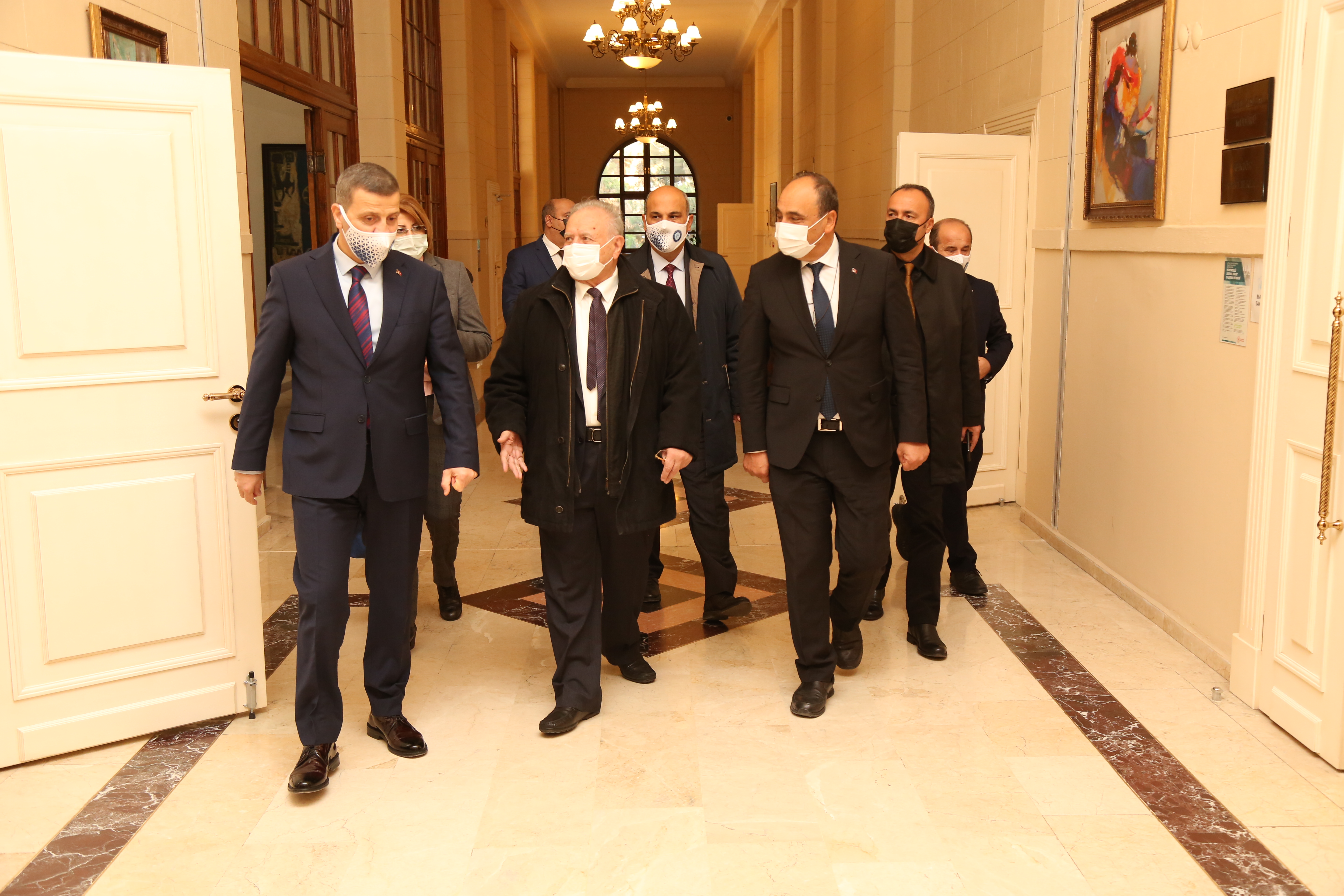 Türkiyənin Qazi Universitetində azərbaycanlı alimlə görüş keçirildi - FOTOLAR Türkiyənin Qazi Universitetində azərbaycanlı alimlə görüş keçirildi - FOTOLAR