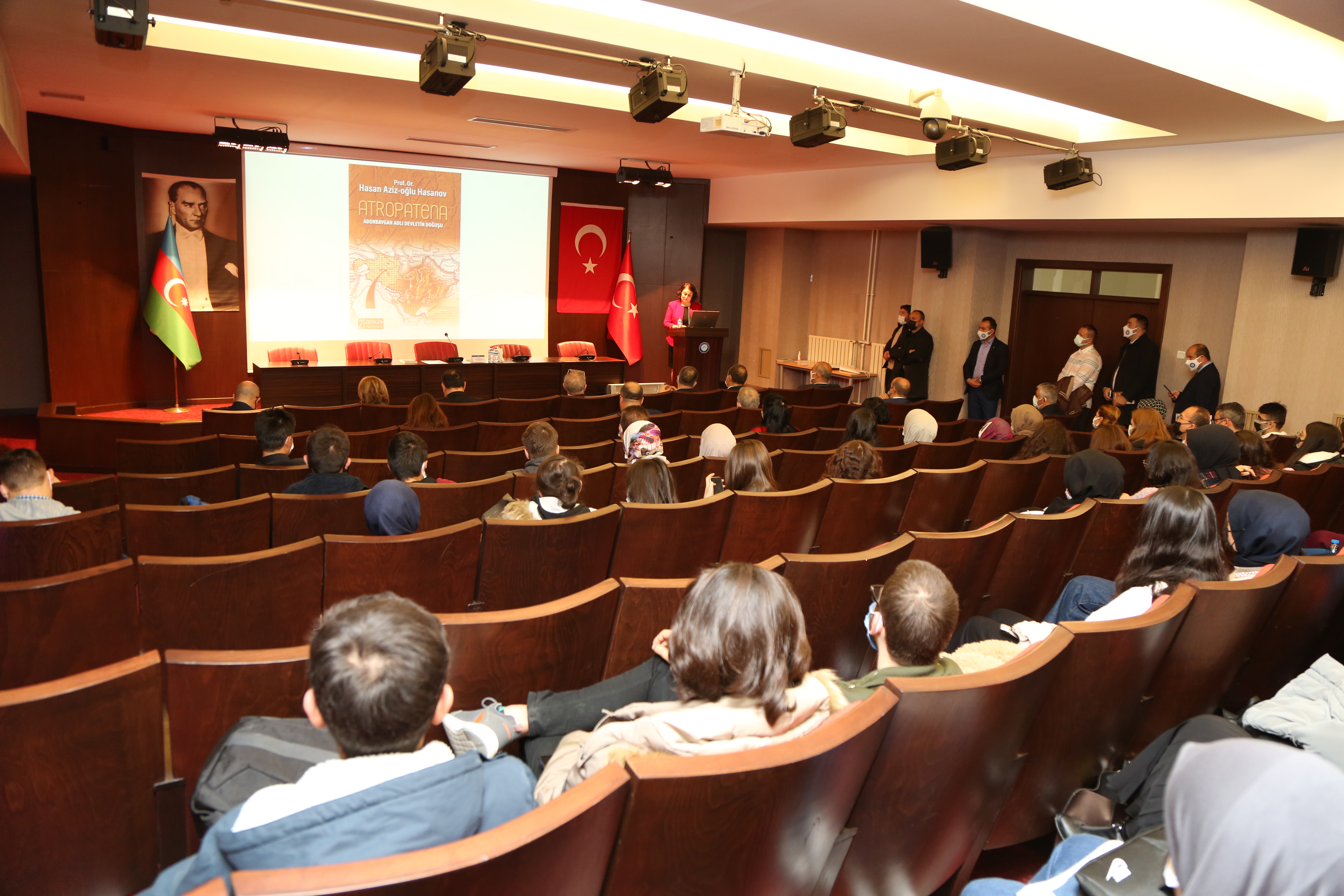 Türkiyənin Qazi Universitetində azərbaycanlı alimlə görüş keçirildi - FOTOLAR Türkiyənin Qazi Universitetində azərbaycanlı alimlə görüş keçirildi - FOTOLAR