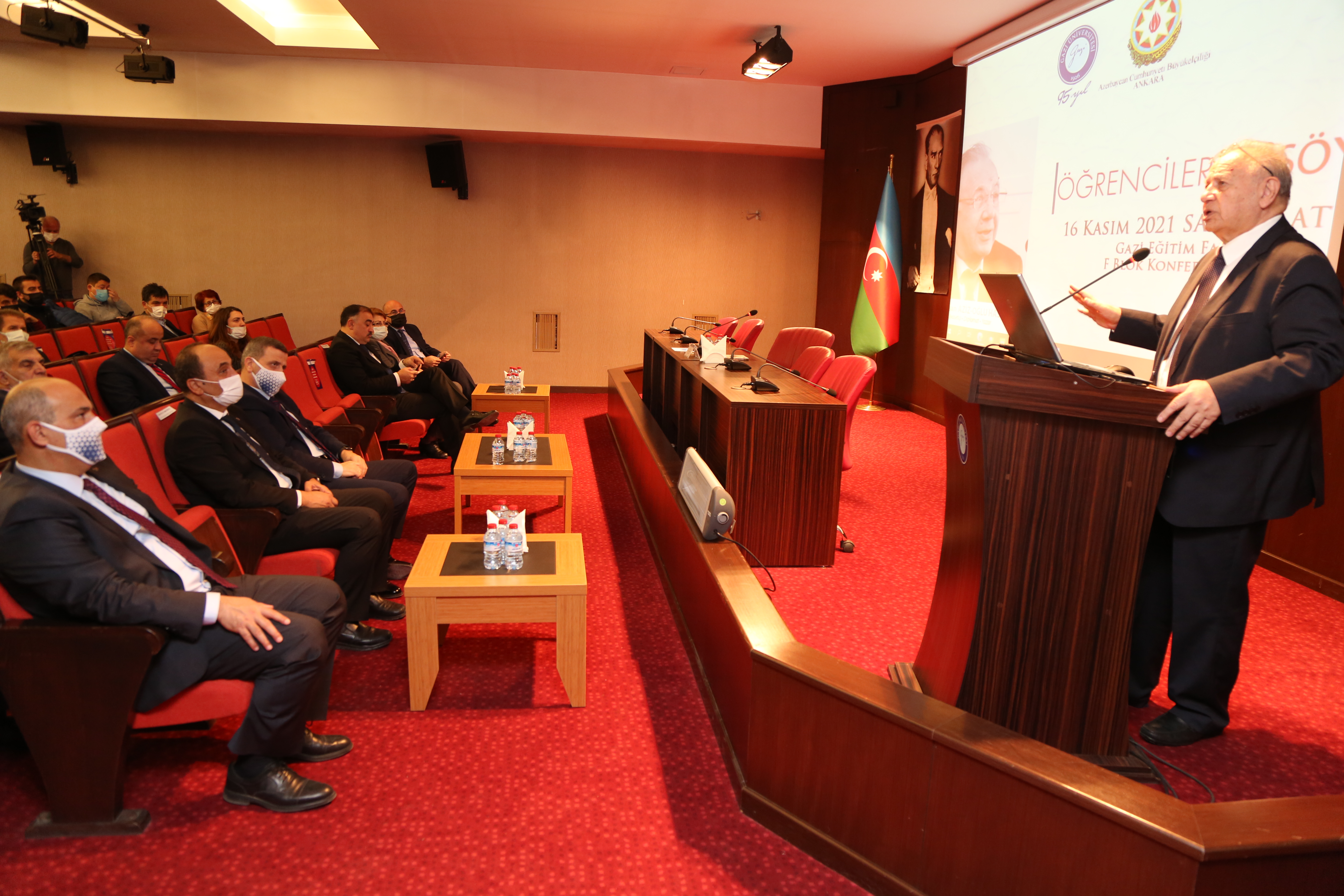 Türkiyənin Qazi Universitetində azərbaycanlı alimlə görüş keçirildi - FOTOLAR Türkiyənin Qazi Universitetində azərbaycanlı alimlə görüş keçirildi - FOTOLAR