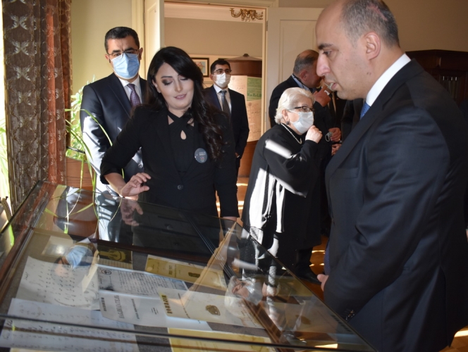 Təhsil naziri Tbilisidəki Azərbaycan Mədəniyyəti Muzeyində olub Təhsil naziri Tbilisidəki Azərbaycan Mədəniyyəti Muzeyində olub