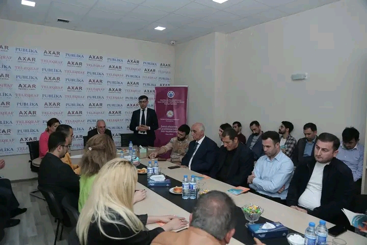 Tural Turanın yeni kitabı təqdim olundu - FOTO