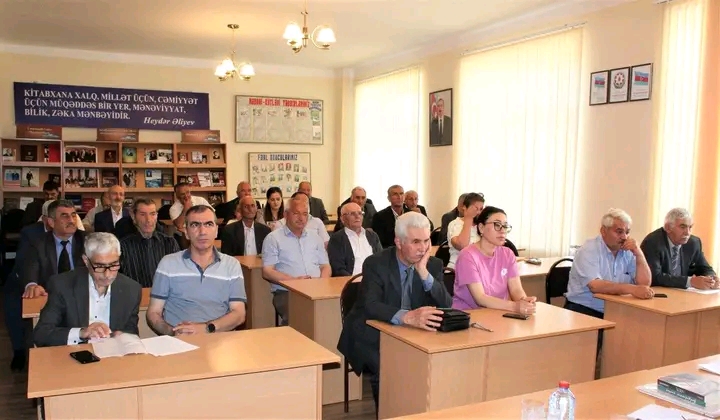 Qubada bölgə yazarları ilə görüş təşkil edilib - Fotolar