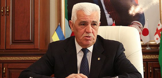 Bu universitetin rektoru vəzifəsindən azad olundu