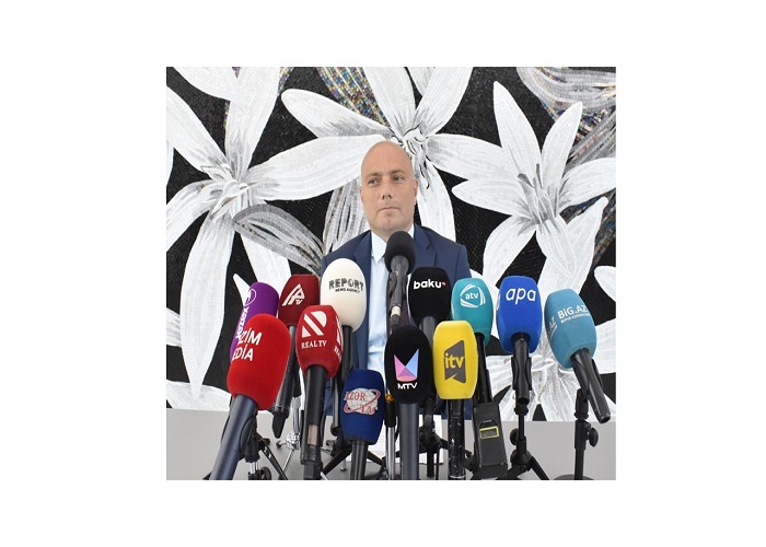 Mədəniyyət naziri jurnalistlərlə görüşdü - FOTOLAR