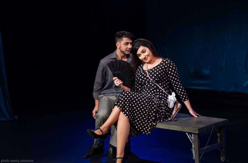 Milli Dram Teatrında yeni premyera - Fotolar Milli Dram Teatrında yeni premyera - Fotolar