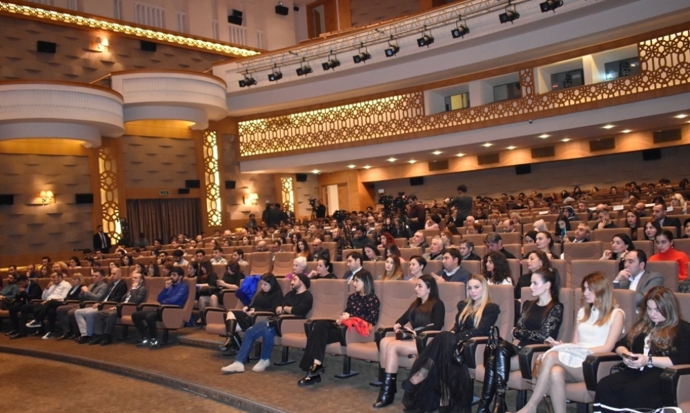Bakıda Türk Filmləri Həftəsinin açılışı oldu - FOTO Bakıda Türk Filmləri Həftəsinin açılışı oldu - FOTO
