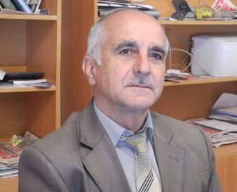 Muğanda bir şair var... |MANERA.AZ